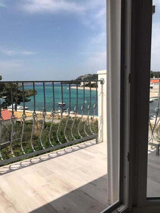 Relaxing Whole Top Floor Apartment By The Sea 扎博里克 外观 照片